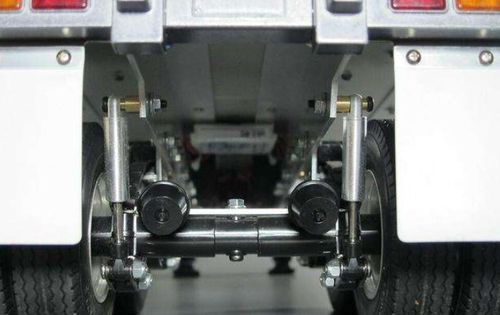 大車停后為何發(fā)出巨大聲音 空氣彈簧與熱壓平板機的作用解析